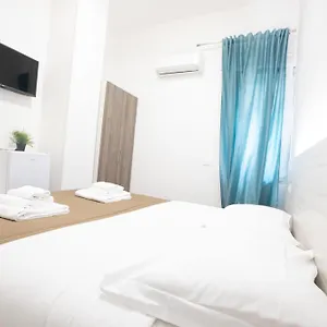 Hall In Alojamento de Acomodação e Pequeno-almoço Nápoles