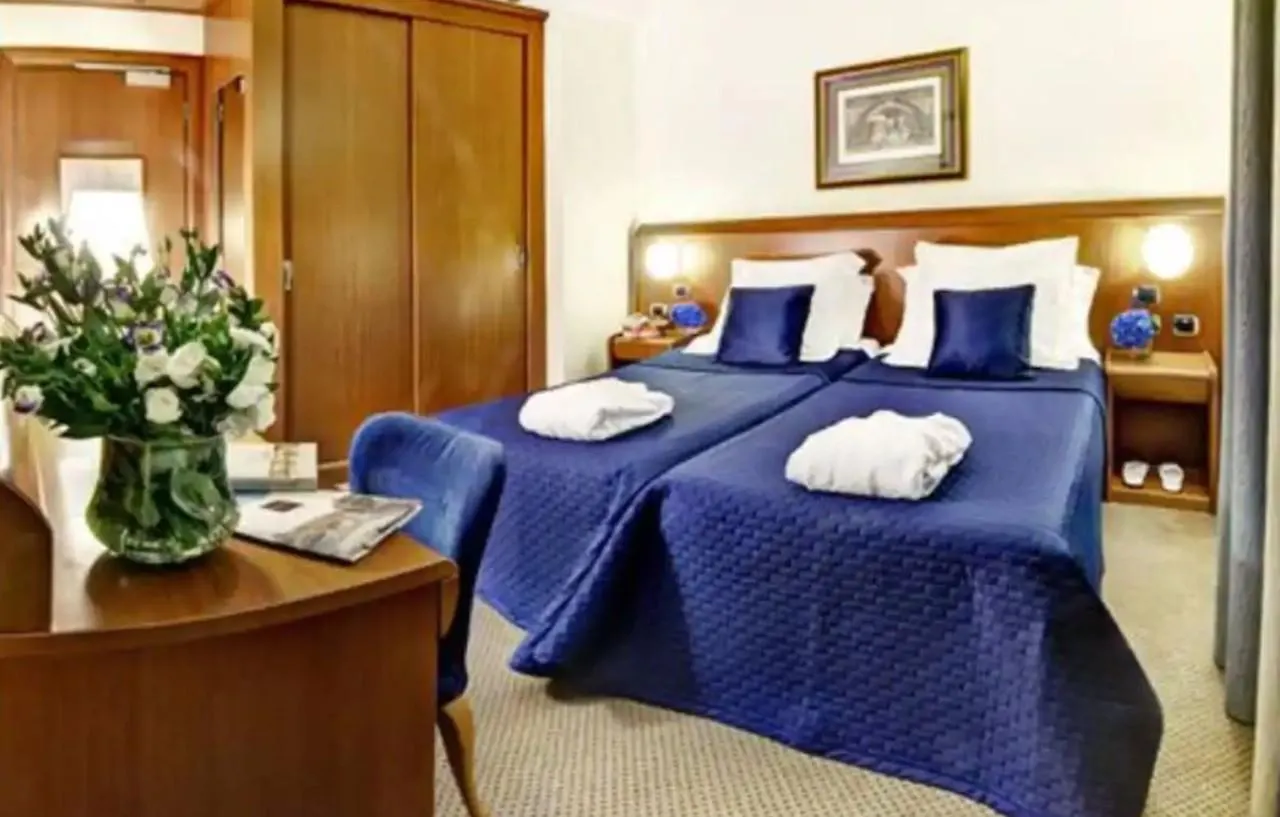 Hotel Ponte Sisto Rome 4*,  Italy